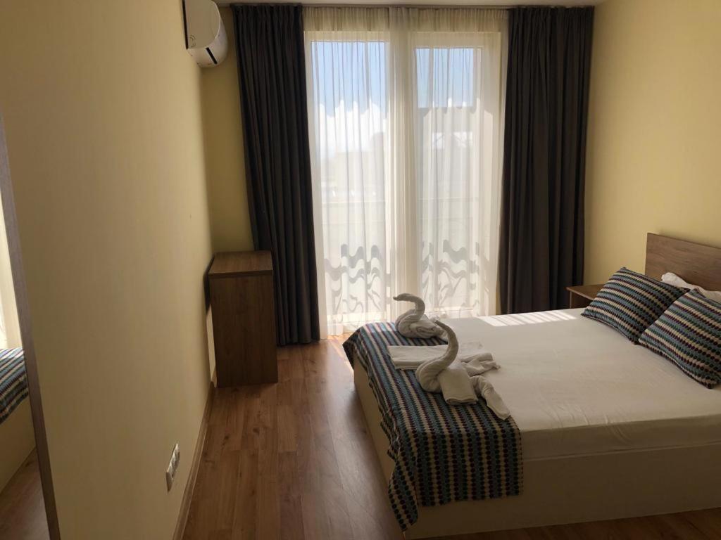 الشقق الفندقية بوموريفي  Flora Beach Private المظهر الخارجي الصورة
